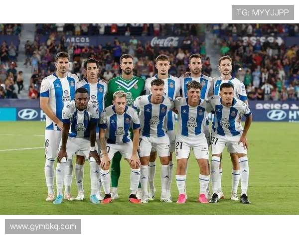 塞尔塔俱乐部发展历程与足球文化传承的深度剖析